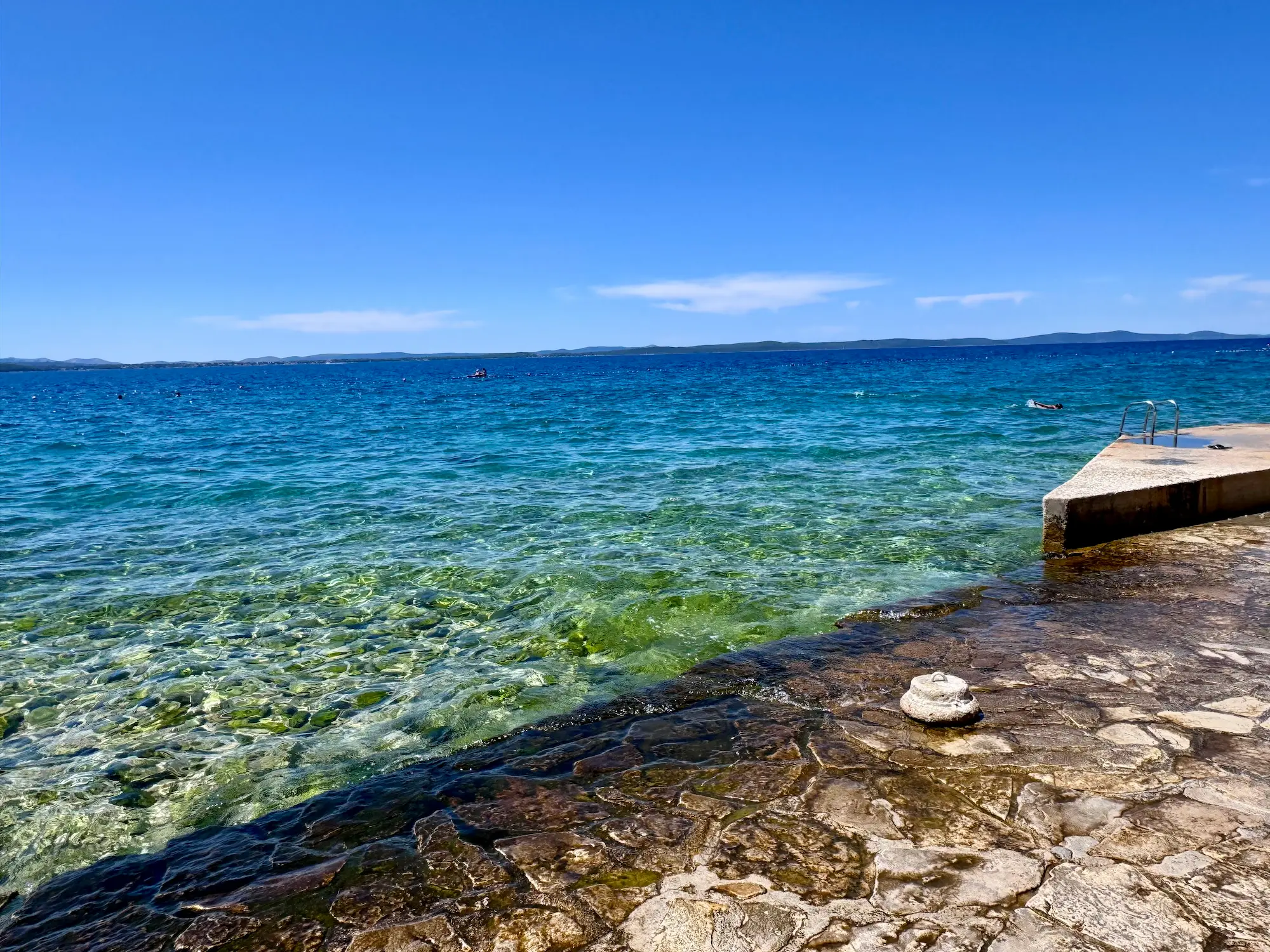 Plaża przy Hotelu Pinia